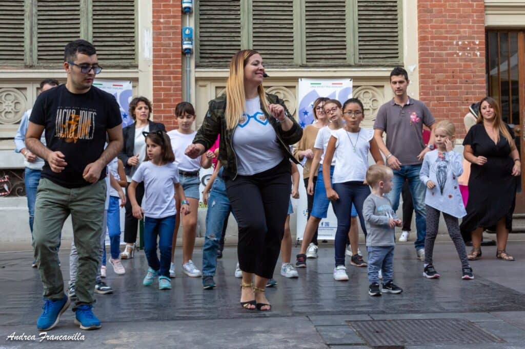 Fiere e pomeriggi Danzanti con il Corso di Salsa & Bachata - SunDance Torino - ASD Artesport