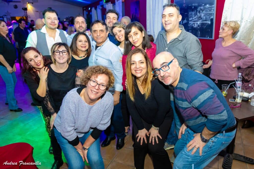 Serata in disco e locali organizzate dai nostri insegnanti